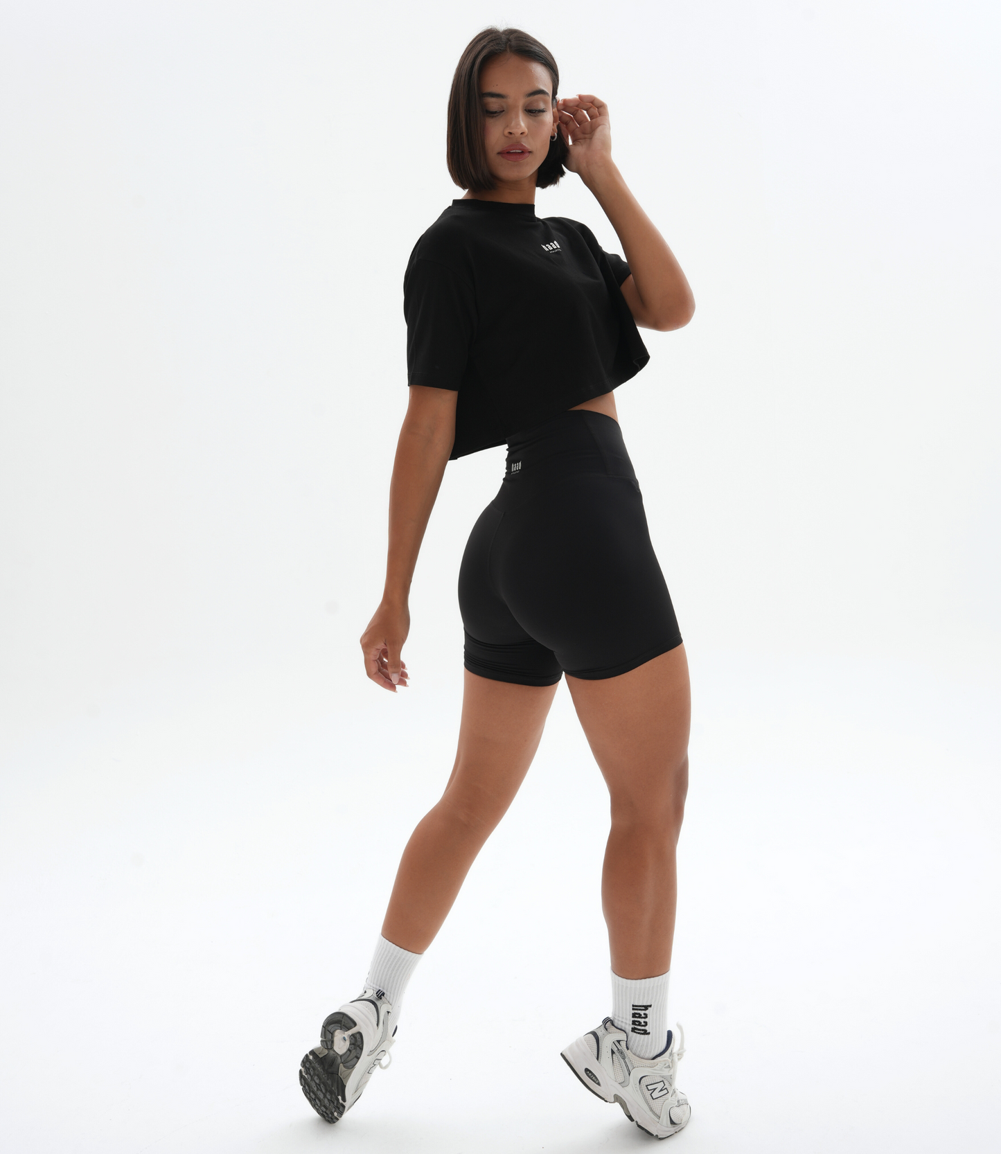 Essential Loose Crop Tee, Black